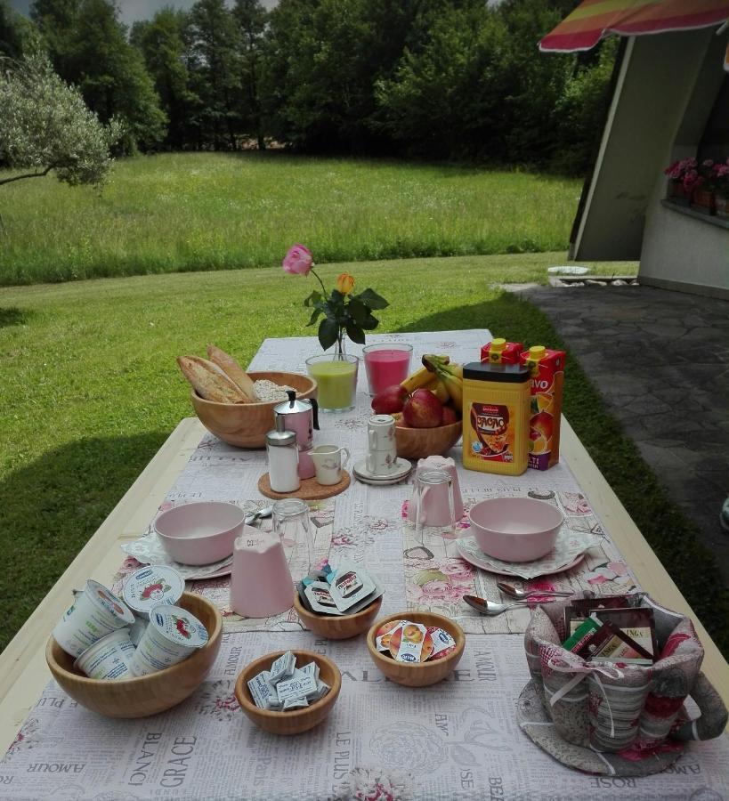 La Vie En Rose Bed & Breakfast Buia Exterior foto