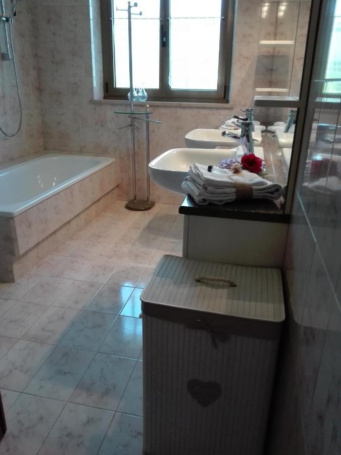La Vie En Rose Bed & Breakfast Buia Exterior foto