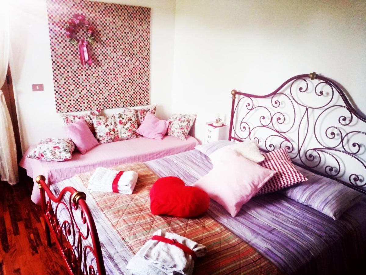 La Vie En Rose Bed & Breakfast Buia Exterior foto